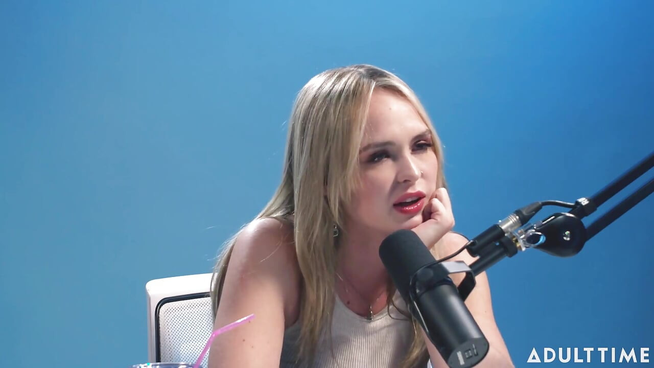 リリー・ベルの露出症、セクスティング、そしてエンパワーメント The Adult Time ポッドキャスト