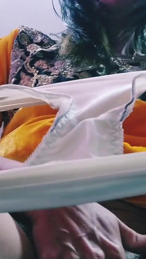 Nunca debo compartir cama con hijastro o chupar la polla | Clip 2