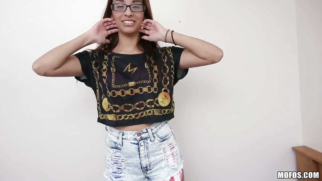 Mofos - Nicki Brings Tony Rubino Into Her Amateur Tap, Sucks Hard & Gets a Facial on Her Glasses