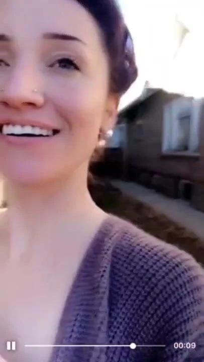 OOOH THAT TONGUE !!!!!!!!!!!!!!!!!!