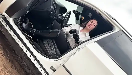 4 cewek sange ini dientot habis-habisan sama 4 cewek sange sambil merokok - pov