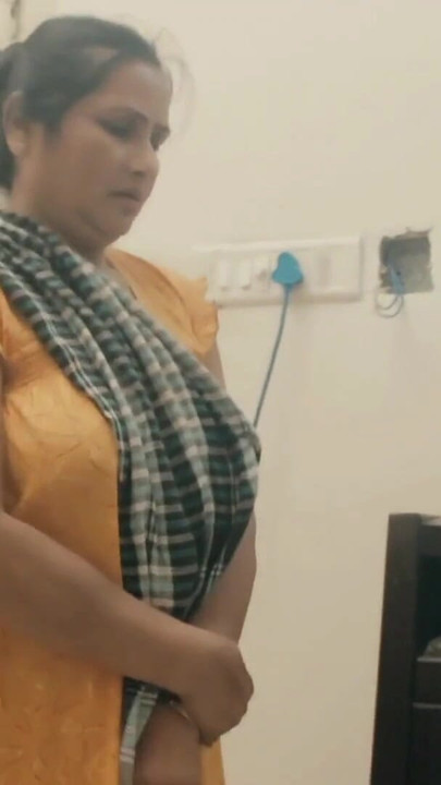 Desi Hot Maid Gets Fucked Hard | Clip 1