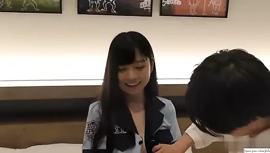 Mergokin polisi wanita cantik