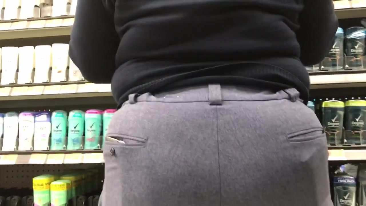 Chunky booty mailwoman
