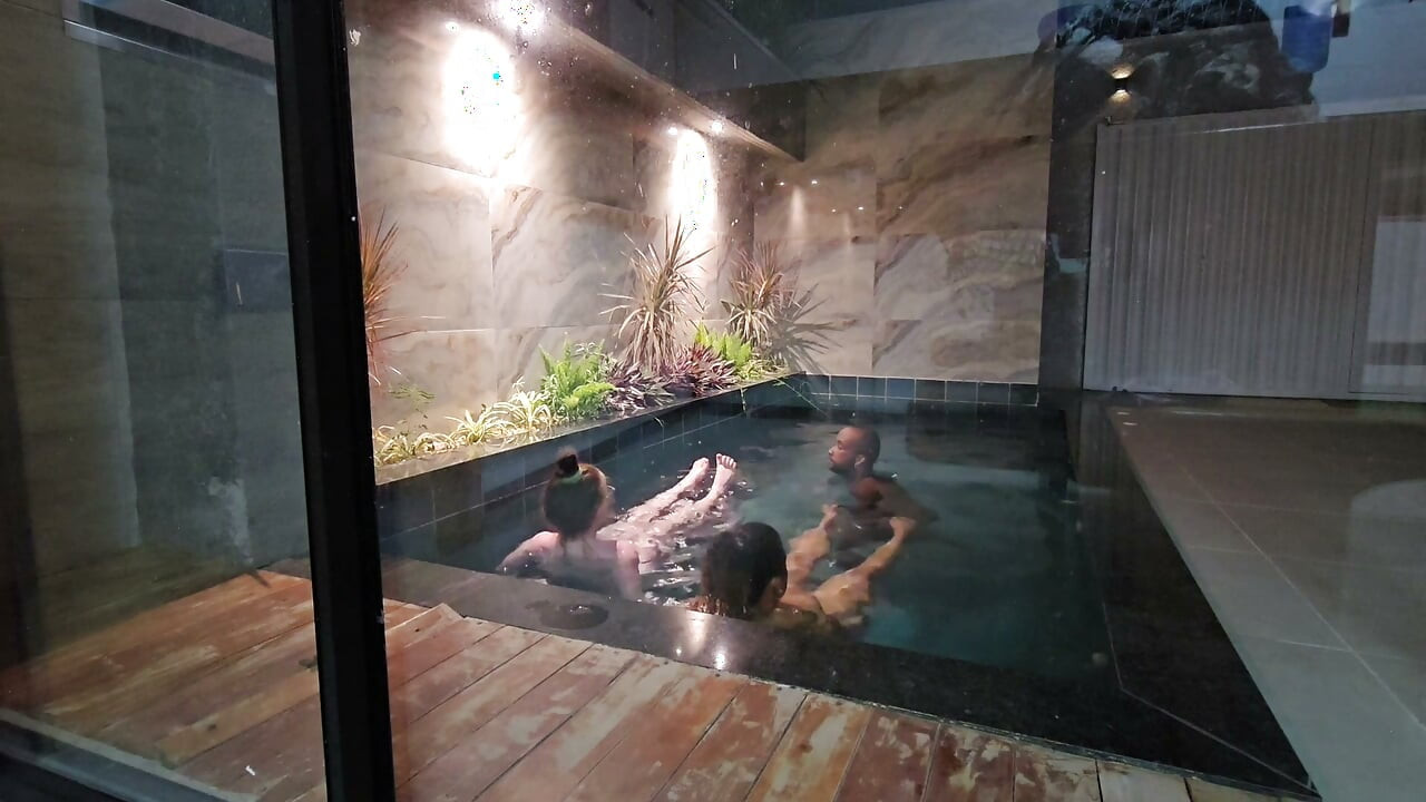 AFTER THE POOL BATH, THE FRIENDSHIP STORY ENDS IN SEX BETRAYING THE FRIEND'S TRUST BY GIVING IT TO HER HUSBAND