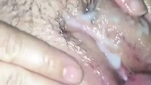 homemade cum on wifes pussy