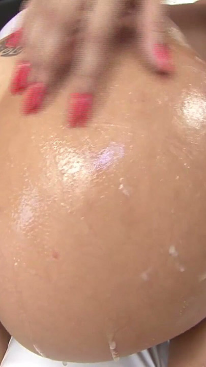 Brasilianische Studentin steht auf Analsex | Clip 3