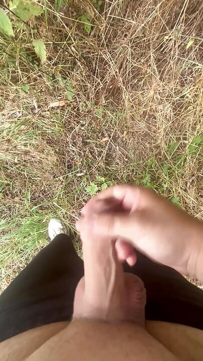 Uncut cock quikly cumshot in public
