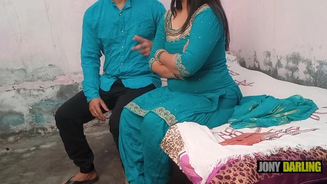 Sapne me maa ko chodta tha real me mauka mila to lapak ke pakad liya