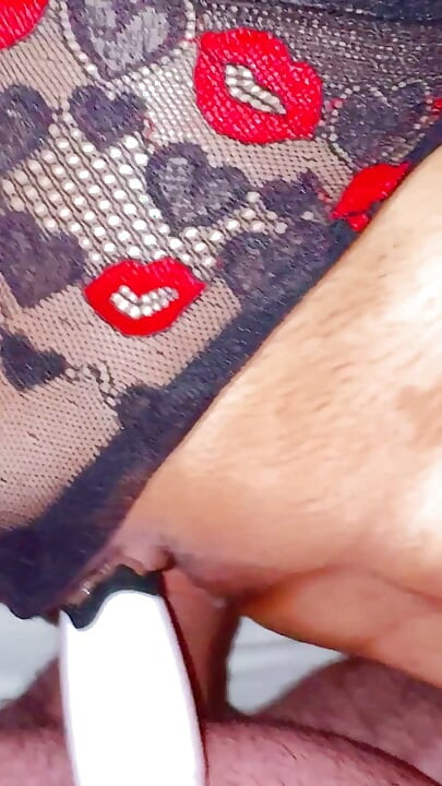 DILDO AND  DICK BOTH  INSIDE MY PUSSY..... WITH CUM  ON .....!!!!!!