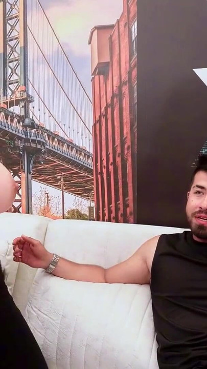 Trenutak koji morate vidjeti iz "Najbolja prijateljica moje maćehe ostaje kod kuće i jebem je bez njenog znanja!"