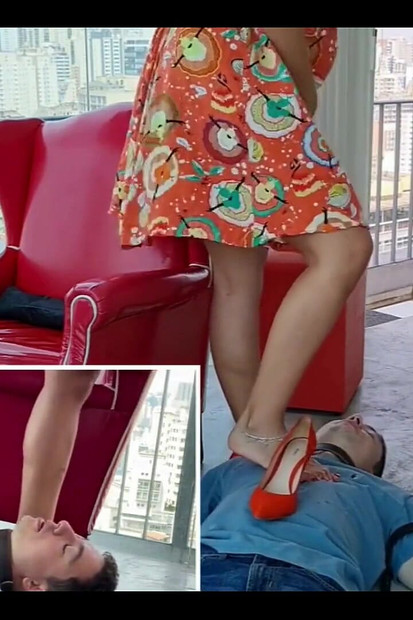 Božica Kiffa Sadistička šefica ep 2 - Muški branitelj zaposlenik dobio gušenje nogama od seksi šefice