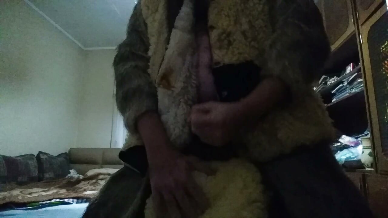 Smell my cum and my furs