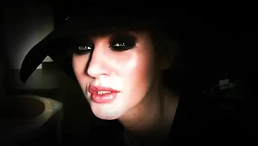 Cadı ev kadını nüks ediyor