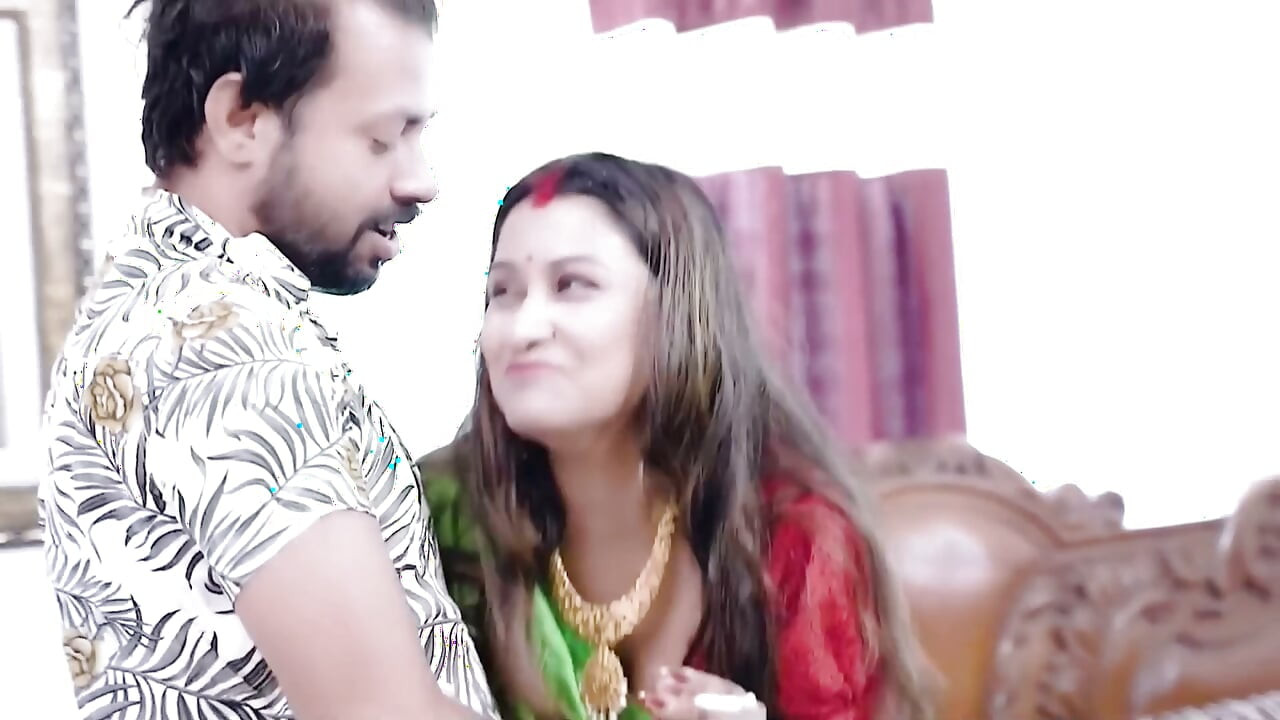 Ghar me akeli bhabhi ko patak ke pel diya