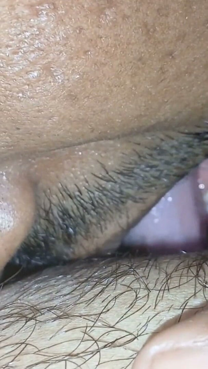 DESI STEPSISTER FIRST TIME ENJOYING THE PUSSY LICKING | Clip 1