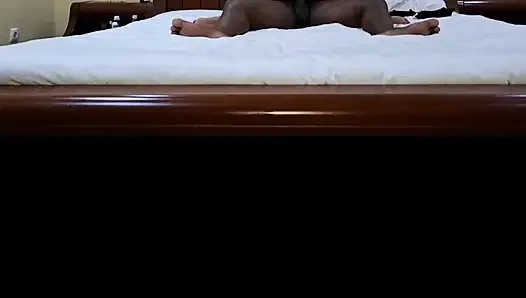 Başkan'ın yatağında seks yapmak bir ayrıcalık.