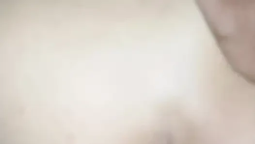 Kız arkadaşım yatakta oynamaktan gerçekten hoşlanıyor