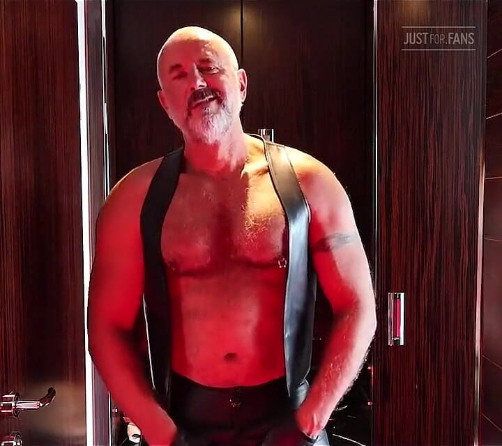 Just Flexing and. a Bit of a Solo