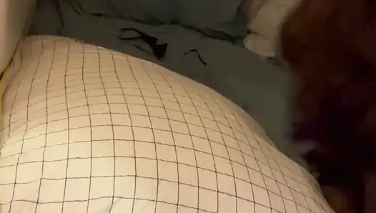 Lulu wild - azgın Asyalı tavşan Lulu sert sakso çekiyor ve korunmasız sikiliyor