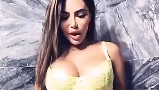 Lela Star Naughty Solo: Anal Plug & Pussy Play