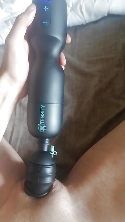 Xtensity mastürbasyonu yarağımda - seks oyuncağı inliyor
