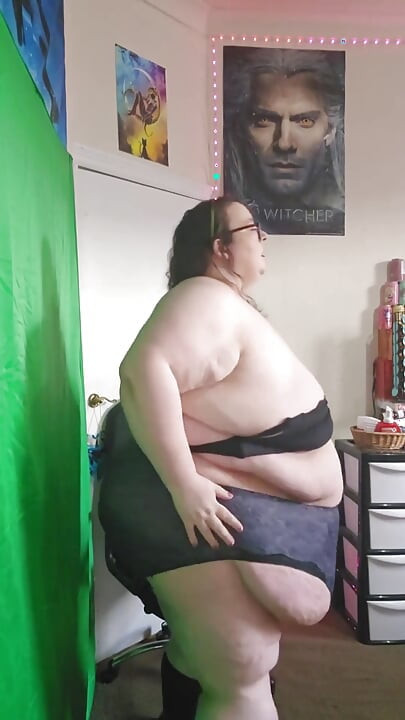 Lets Strip and Dance SSBBW