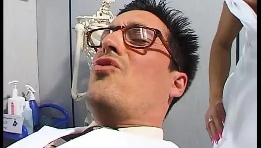 Pretty German nurse gets a facial after hot klinik sex