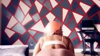Big booty African twerk video