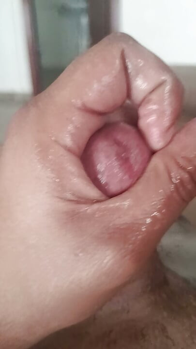 Spanish masturbating