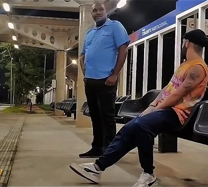I Sucked the Driver's Dick While Waiting for the Bus.