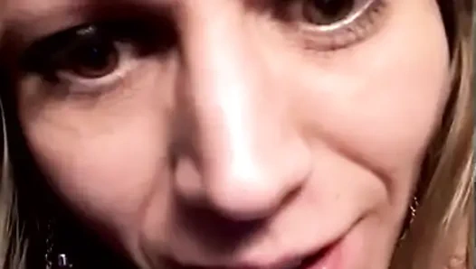 1-я сессия Tara Steele перед вебкамерой