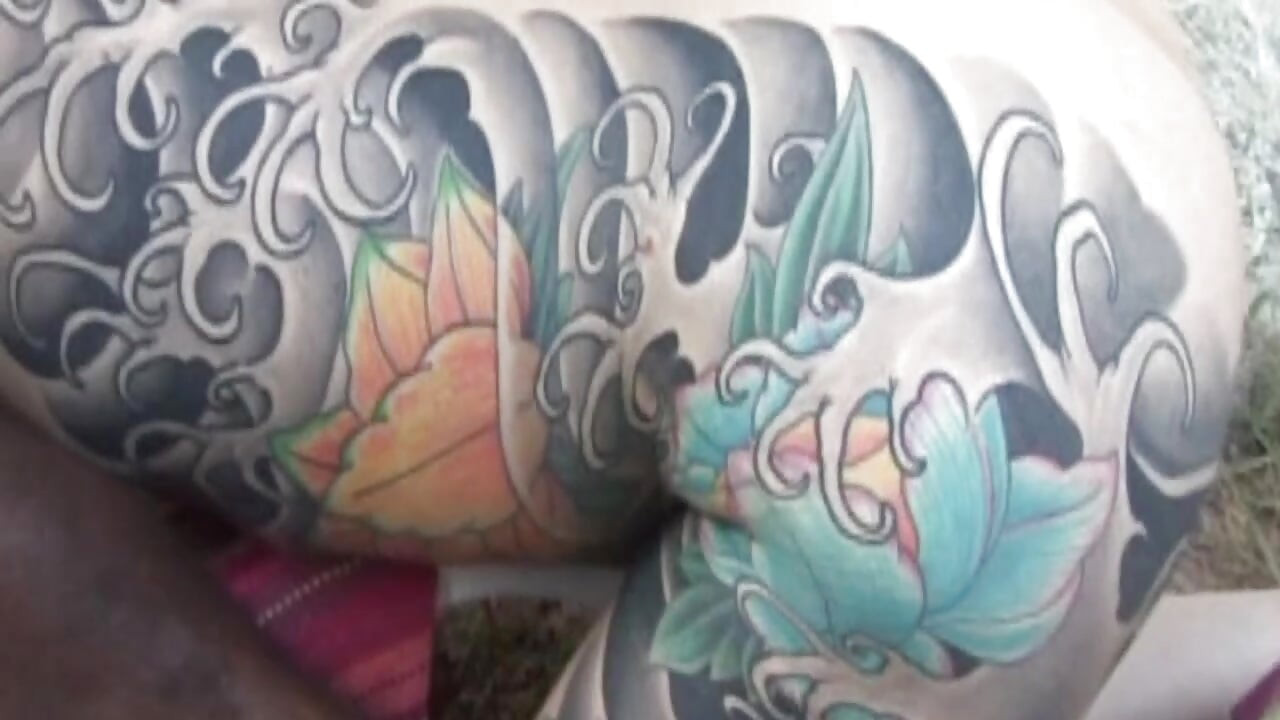 Tattooed MILF Deepthroats Massive BBC with Sloppy Drool