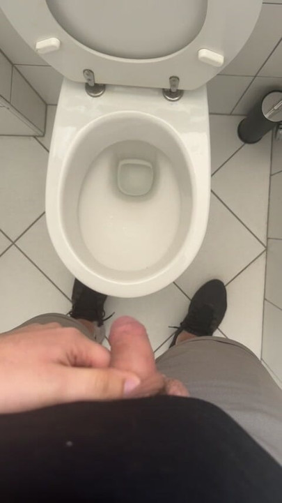 Good morning, let's go pee.