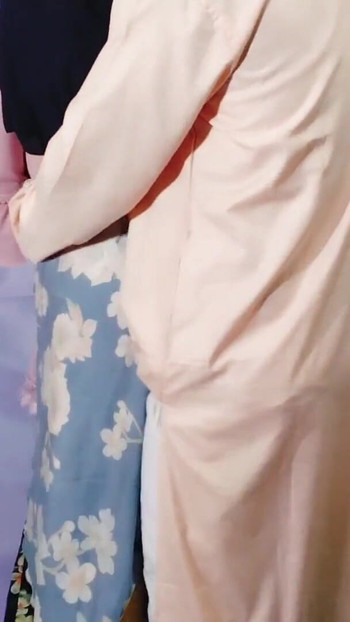 Desi indijska polusestra jebana od strane polubrata | Isječak 1