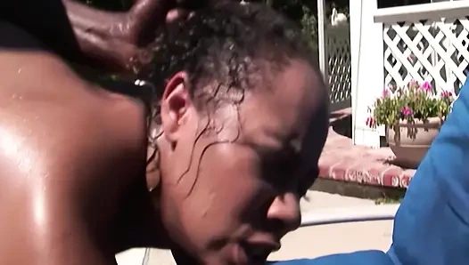 Ja Papi, Gib Es Mir Jetzt! - Schwarze Mädchen Mit Dicken Titten Bekommen Intensive Hardcore-action Auf Der Couch