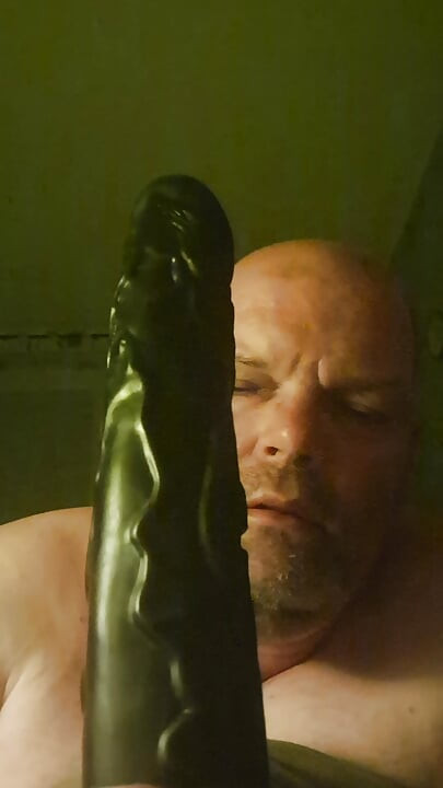 Which one should the slut use next to stretch the hole