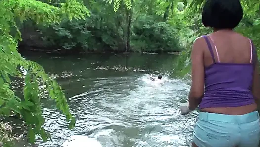 Permainan hewan peliharaan threesome