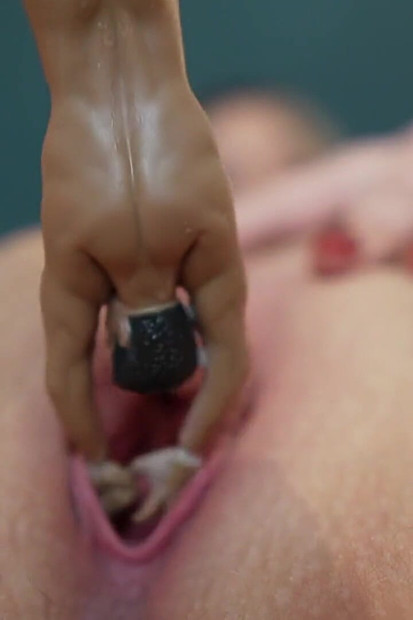 Tvoja gospodarica koja uništava dom smanjuje te sve za sebe