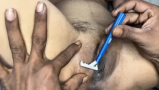 "She couldn't resist showing everything...
