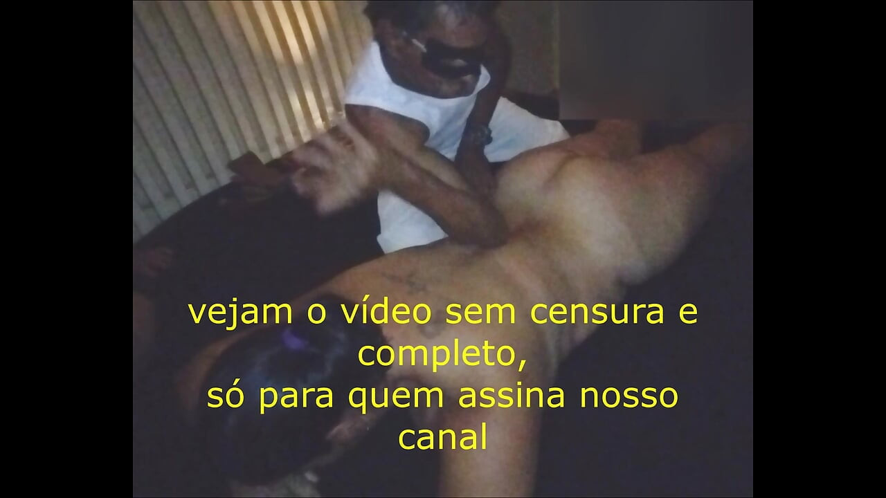 Місіс Томіс і блондинка Бундуда мають чуттєвий масаж з гуру масажу