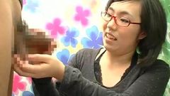 Meninas japonesas tentam oral