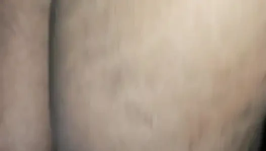 Pertama kali ketemu sama pasangan yang ngasih momen mesra