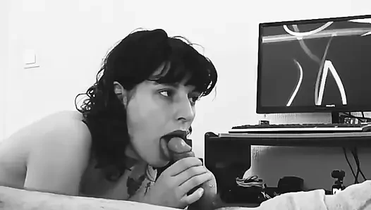 Сосать член перед сном оставляет меня очень расслабленным, расскажите, что вам больше нравится точка зрения