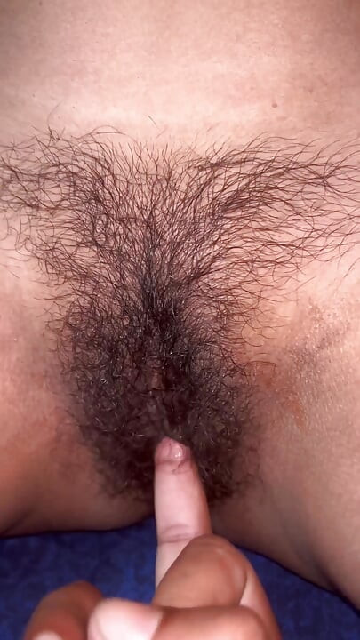 Chica del pueblo primera vez sexo con novio