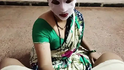 Hintli kadın marathi ses kaydıyla sahibi tarafından sikiliyor