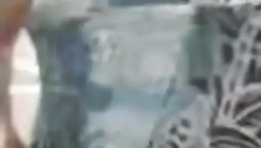 Ateşli annem beni görüntülü arıyor