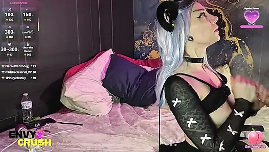 Kostümlü tatlı kız oral dölleniyor bölüm 2