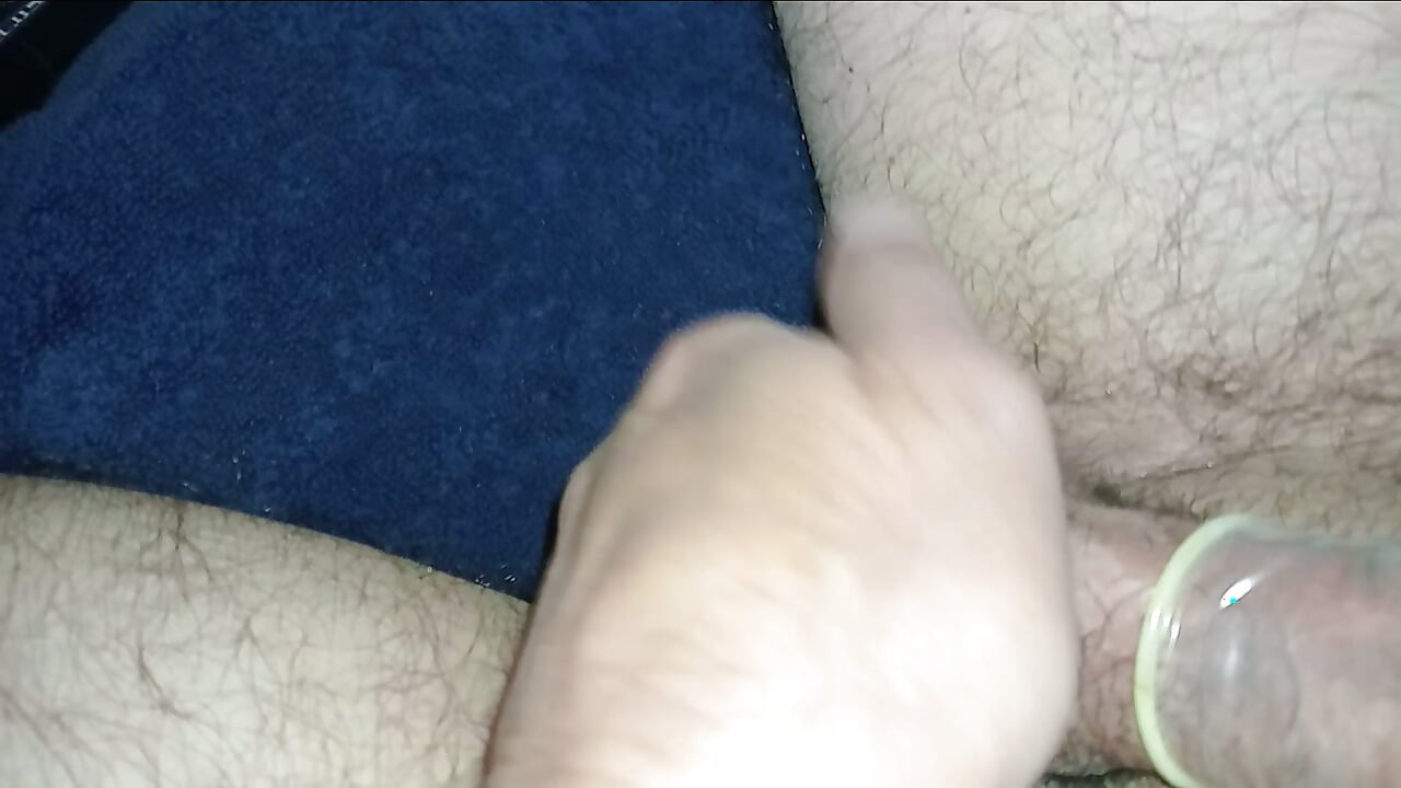 美しい頭が愛撫を待っている！