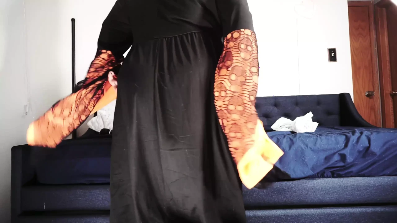 BBW Witch, Two Wands and a Squirt